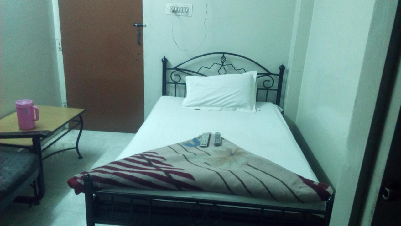 Hotel Urvashi Jaipur Eksteriør bilde