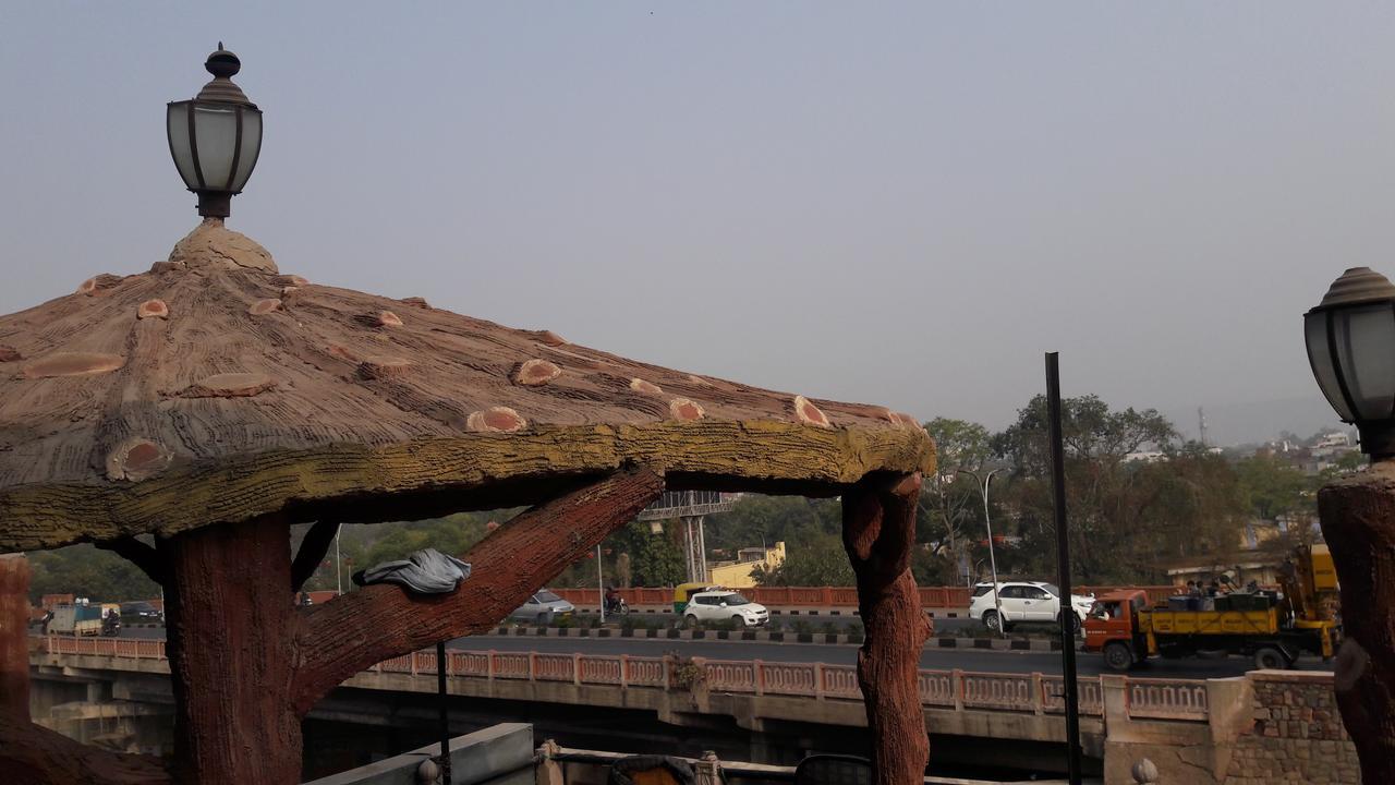Hotel Urvashi Jaipur Eksteriør bilde